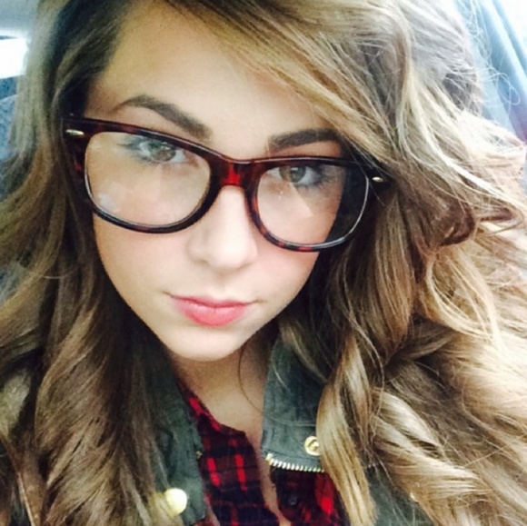 Now until may 31st, $5 off ur 1st order of $20! - Picture 2 of 7